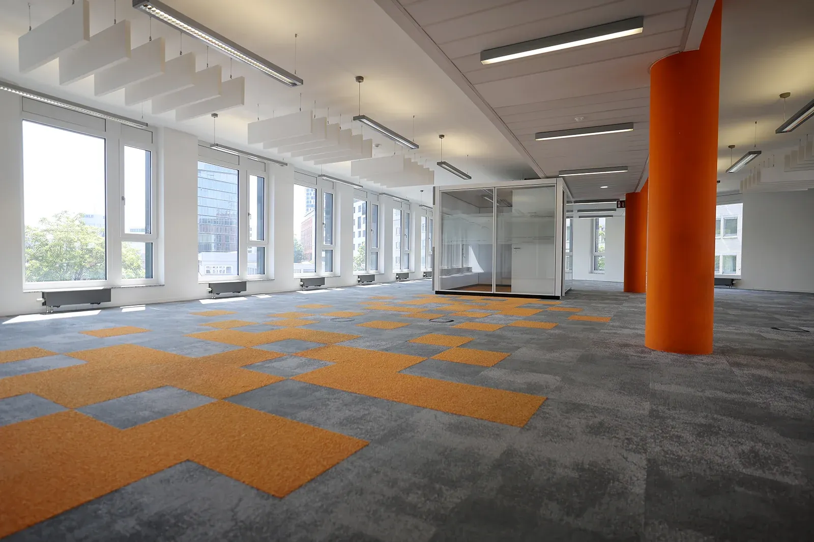 Moderene Großraumbüro, Oasis II, Büroflächen am Pragsattel, Stuttgart